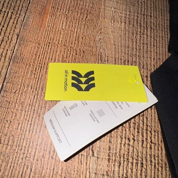 All in Motion Women's small Support Black Strappy Back Bonded Bra NWT - Picture 3 of 8